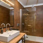 Casa Anonima By Briskva *