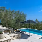 Villa Casa Anonima By Briskva Labin (Istria)