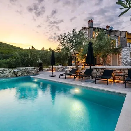 Casa Anonima By Briskva * Labin (Istria)