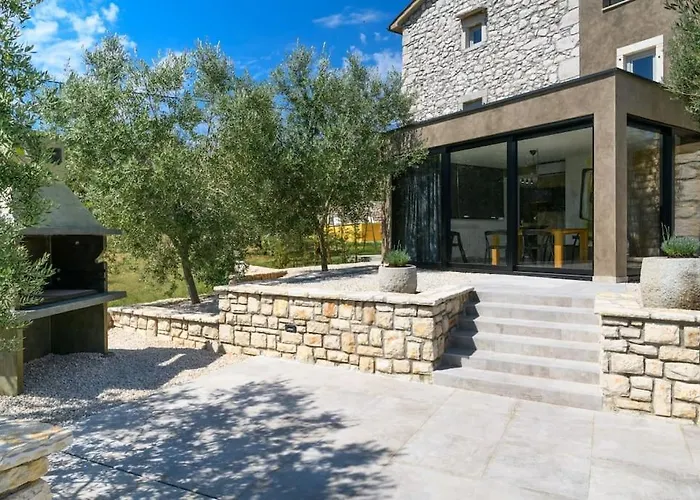 Casa Anonima By Briskva 빌라 *