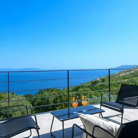 Casa Anonima By Briskva Villa